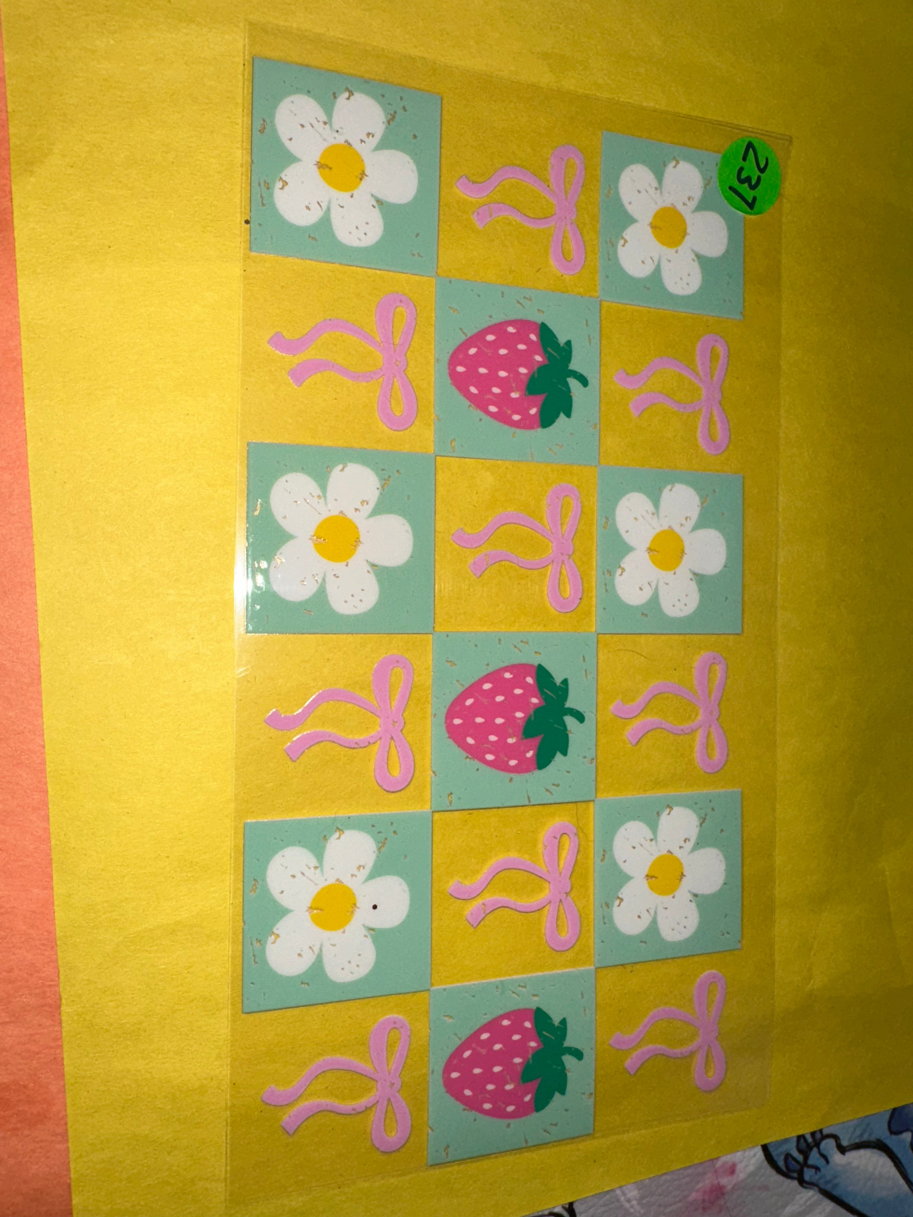 Strawberry & Flowers #237